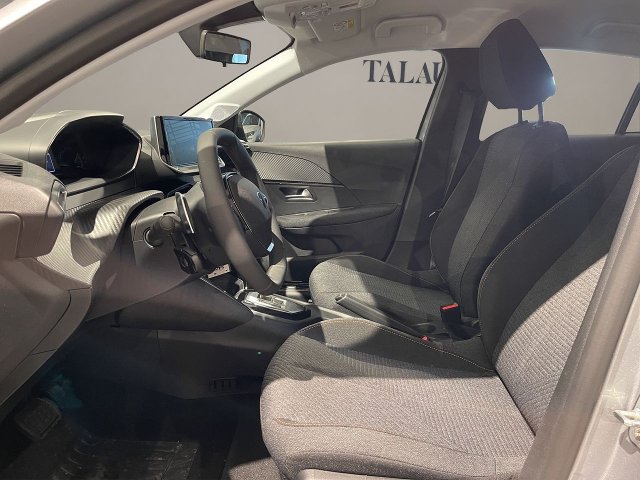 Peugeot 208 Allure HYBRID 110 eDCS6 - Foto 11