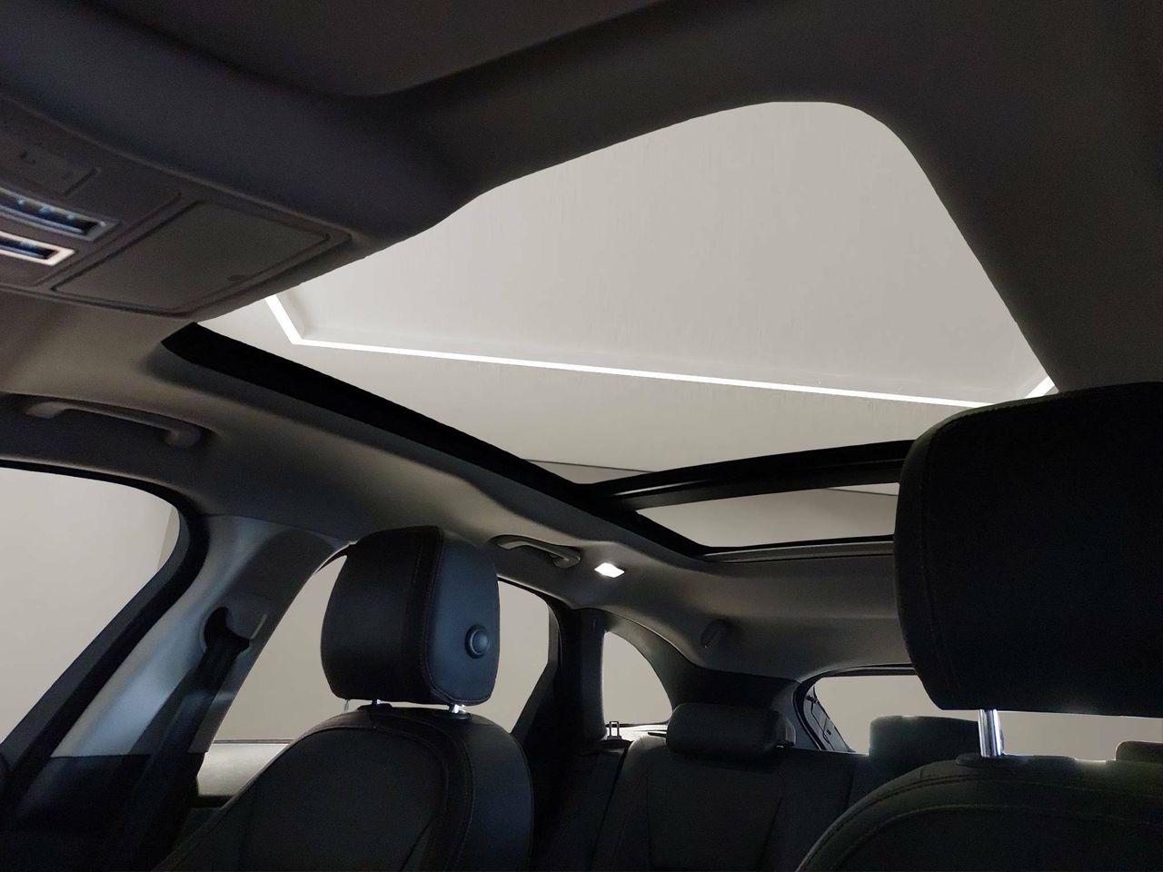 Jaguar F-Pace  2.0L i4D AWD Manual Portfolio - Foto 14