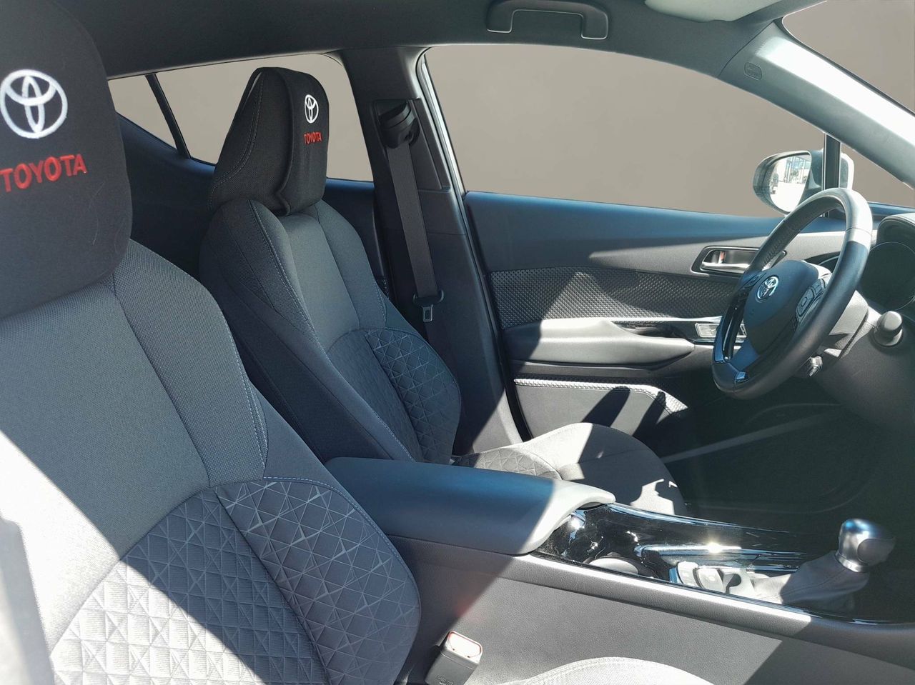Toyota C-HR  1.8 125H Advance - Foto 9