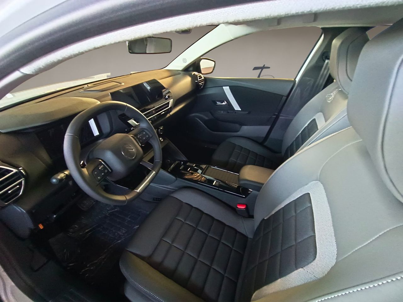 Citroën C4 Hybrid 145 ë-DCS6 Plus - Foto 10