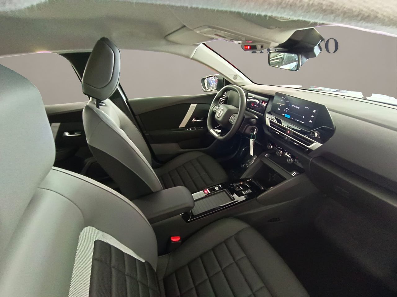 Citroën C4 Hybrid 145 ë-DCS6 Plus - Foto 16
