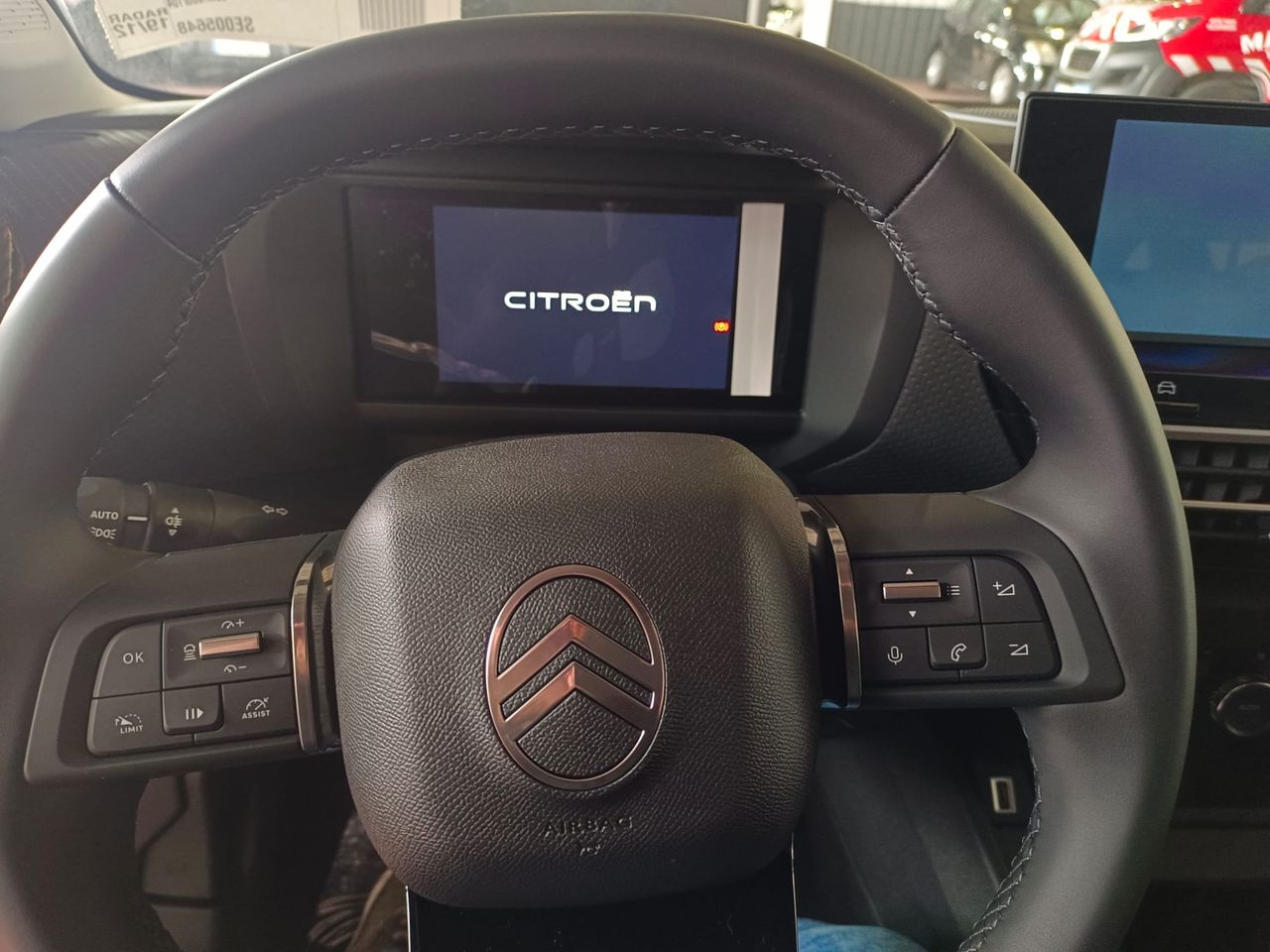 Citroën ë-C4 ë-C4 eléctrico 115kW 54kWh Max - Foto 17
