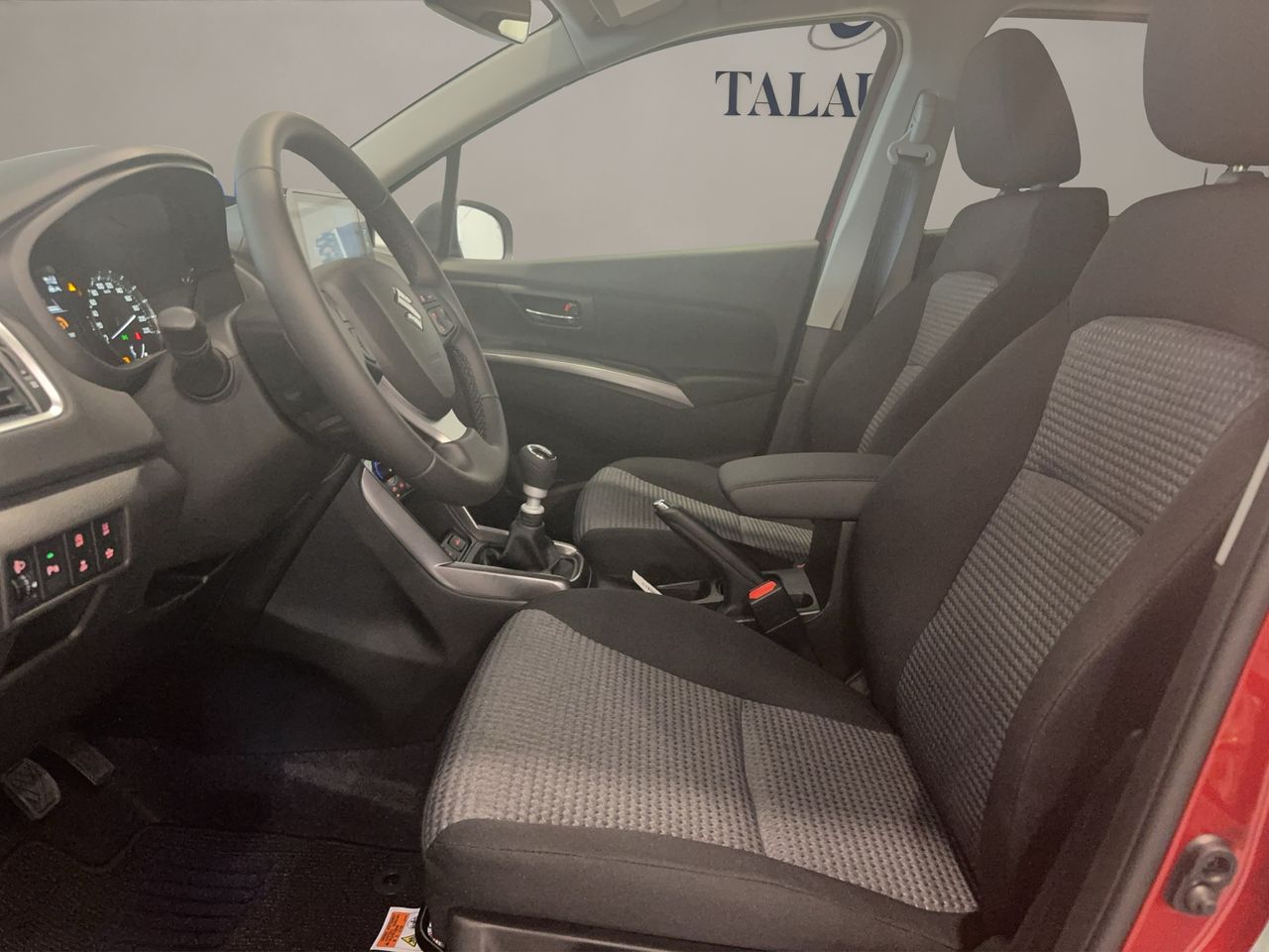 Suzuki SCross 1.4T S2 Mild Hybrid - Foto 11