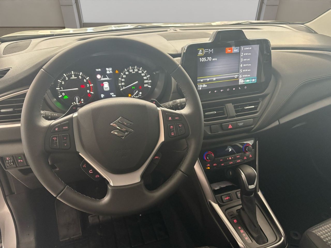 Suzuki SCross 1.5 S2 Strong Hybrid Auto - Foto 10