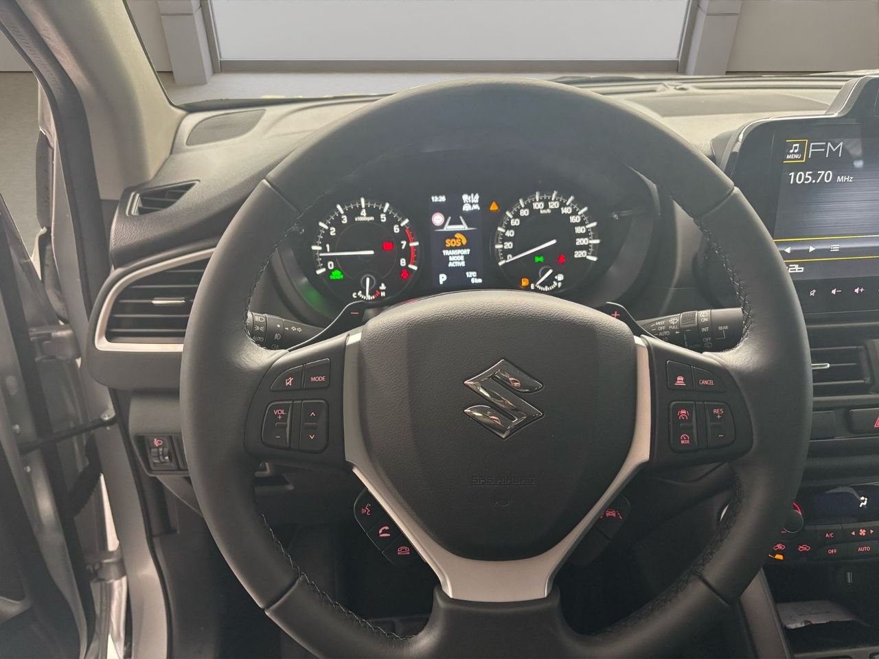 Suzuki SCross 1.5 S2 Strong Hybrid Auto - Foto 14