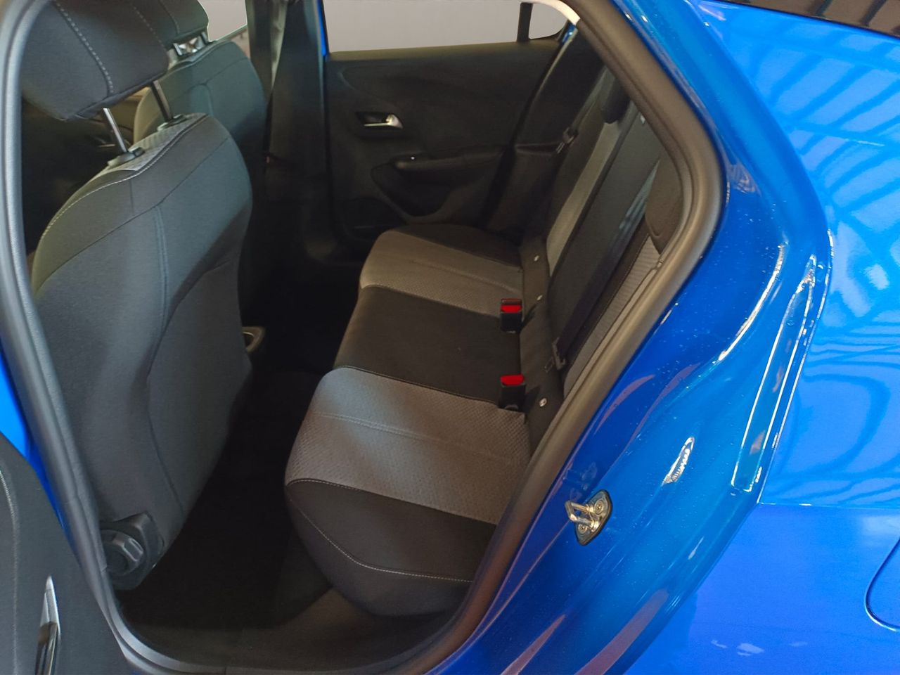 Opel Corsa 1.2T XHL Hybrid 81kW Edition eDCT - Foto 13