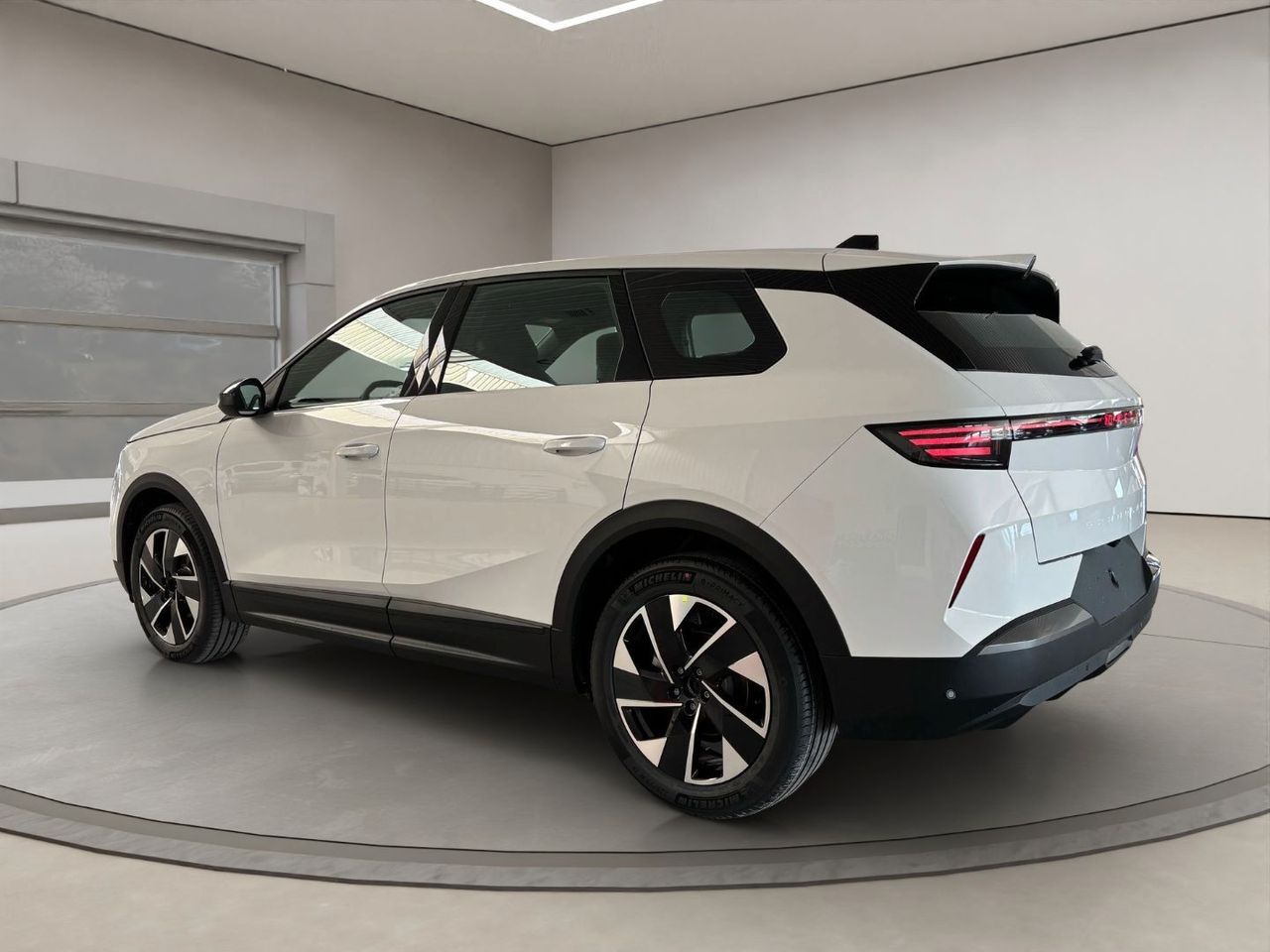 Opel Grandland 1.2T XHT Hybrid eDCT6 S/S Edition - Foto 4