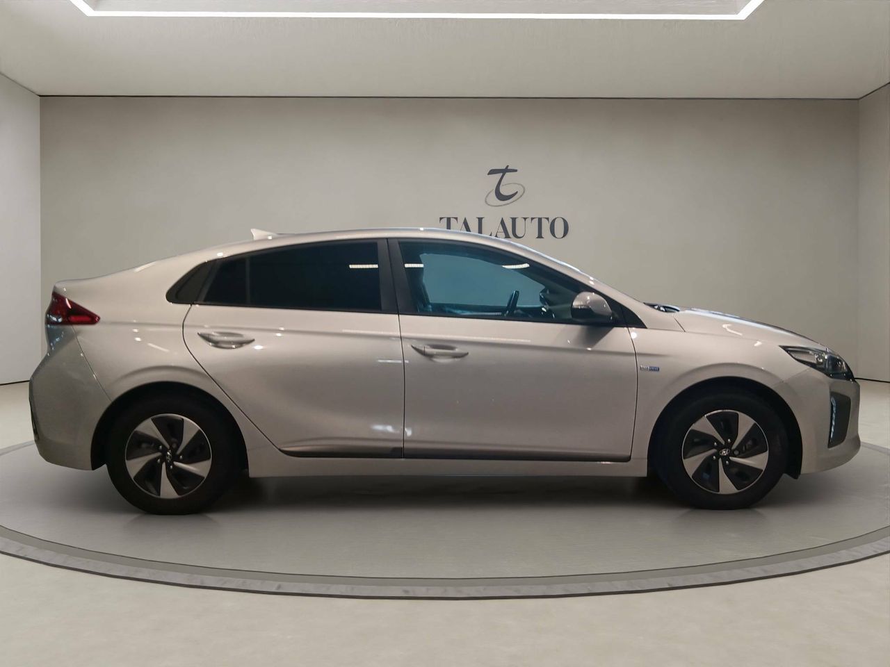 Hyundai IONIQ  1.6 GDI HEV  DCT Klass - Foto 17