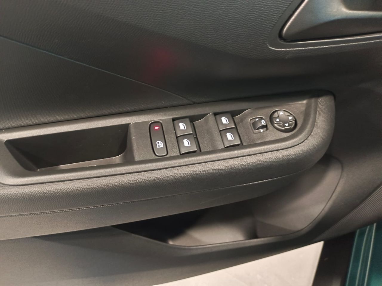 Opel Frontera 1.2T XHT Hybrid eDCT6 107kW Edition - Foto 17