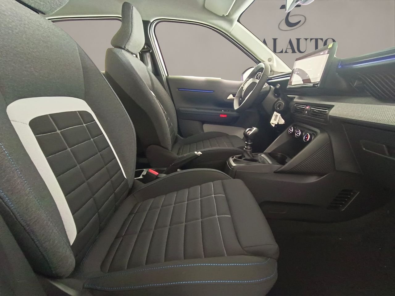 Citroën C3 Turbo 100 Plus - Foto 15