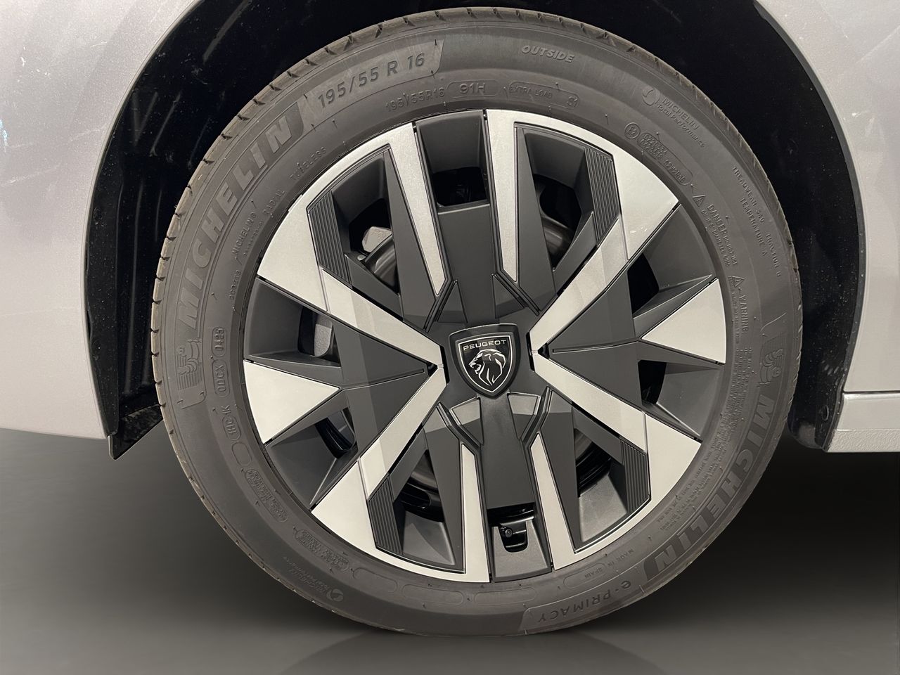 Peugeot 208 Style HYBRID 110 eDCS6 - Foto 13