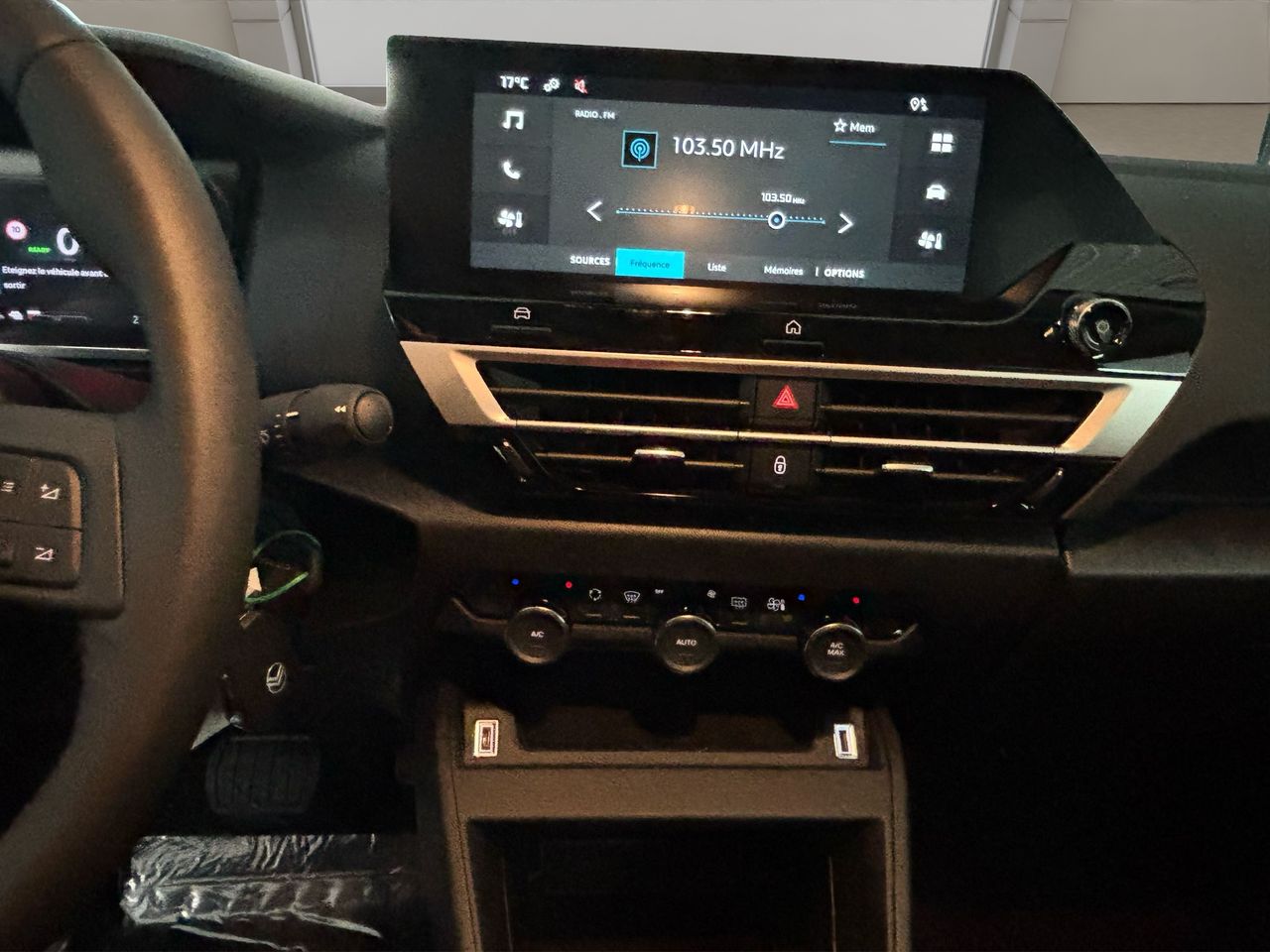 Citroën ë-C4 ë-C4 eléctrico 115kW 54kWh Plus - Foto 13