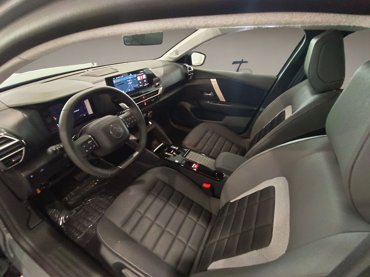 Citroën C4 X Hybrid 145 ë-DCS6 Plus - Foto 12