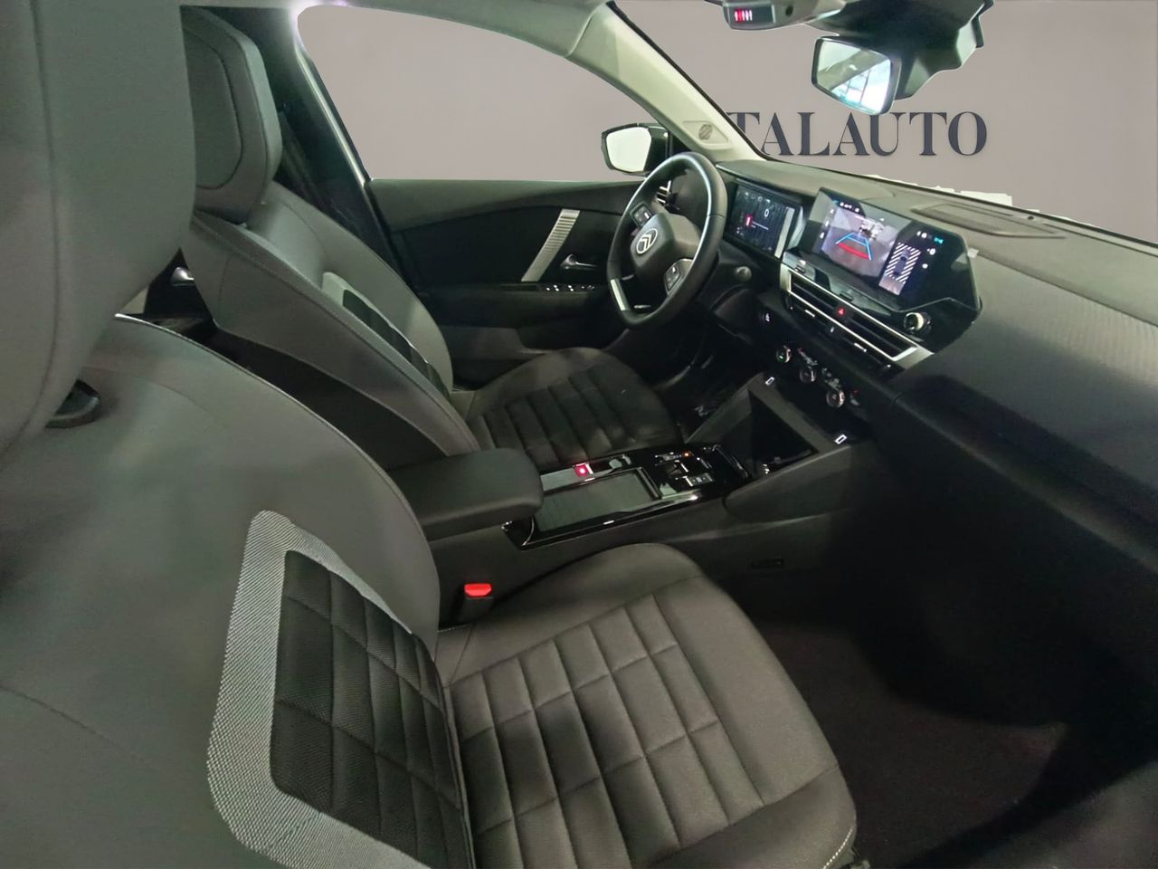 Citroën C4 X Hybrid 145 ë-DCS6 Business Edition - Foto 15