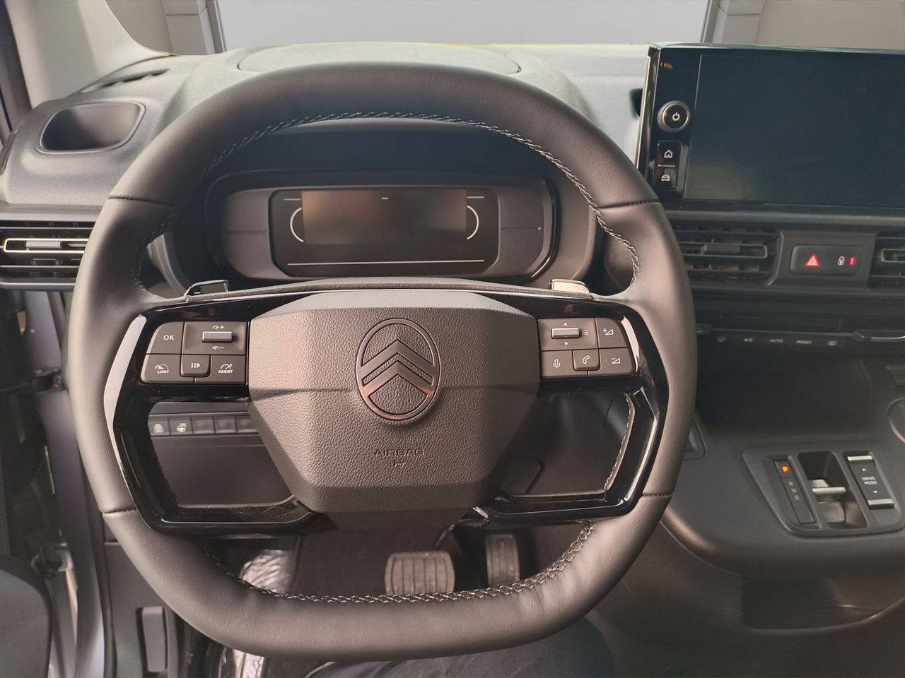 Citroën ë-Berlingo Talla M ë-Berlingo 50 kWh SHINE - Foto 17