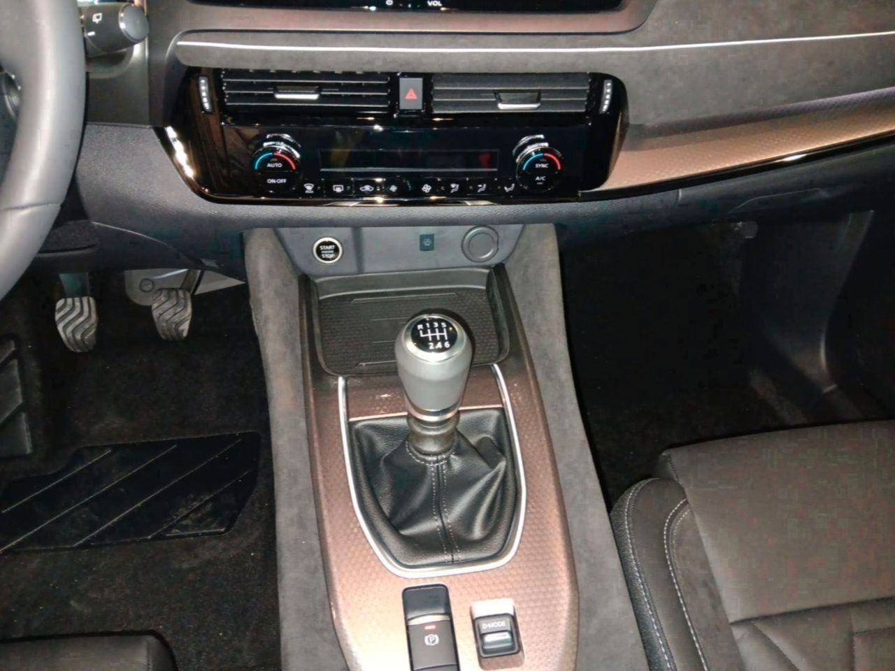 Nissan Qashqai DIG-T 103kW (140CV) mHEV 4x2 N-Design - Foto 17