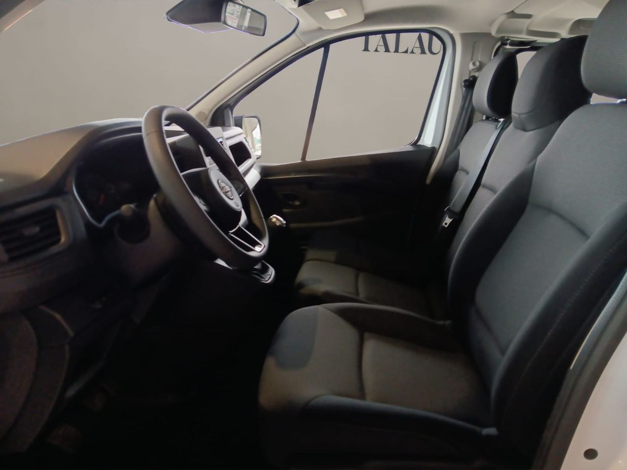 Nissan Primastar Combi 9 2.0dCi 110kW L2H1 1T Acenta - Foto 8