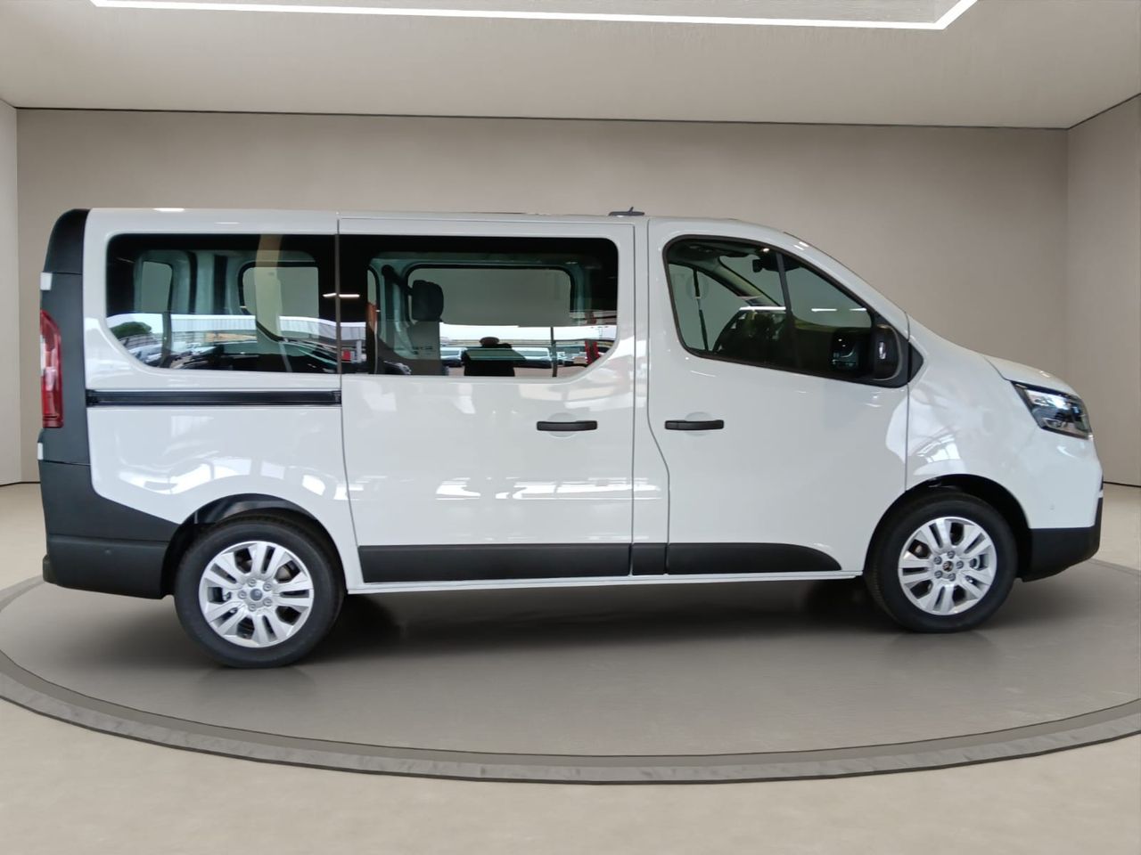Nissan Primastar Combi 6 2.0dCi 110kW L1H1 1T N-Connecta - Foto 6