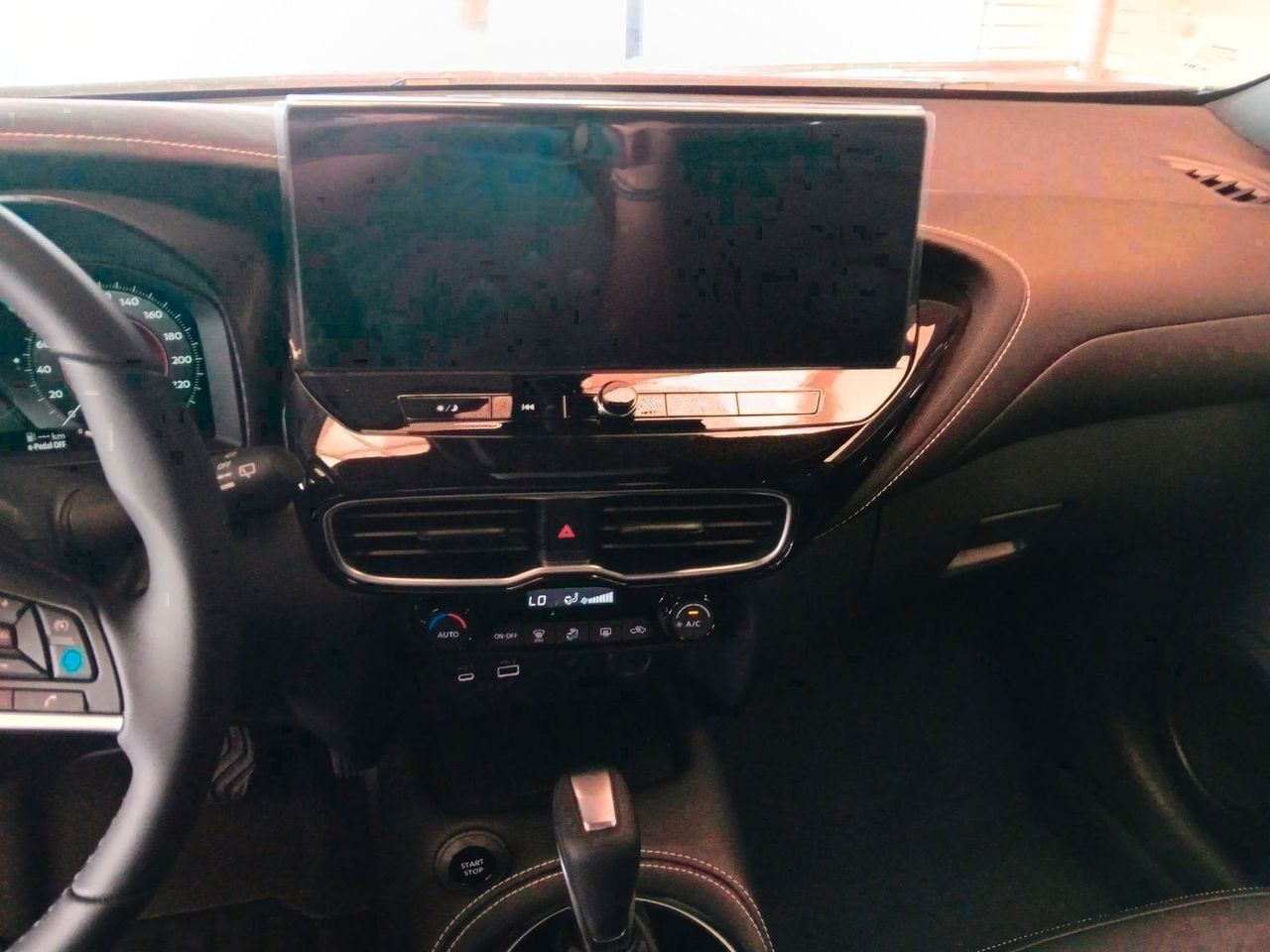 Nissan Juke 1.6 Hybrid 105kW (145CV) Tekna - Foto 8