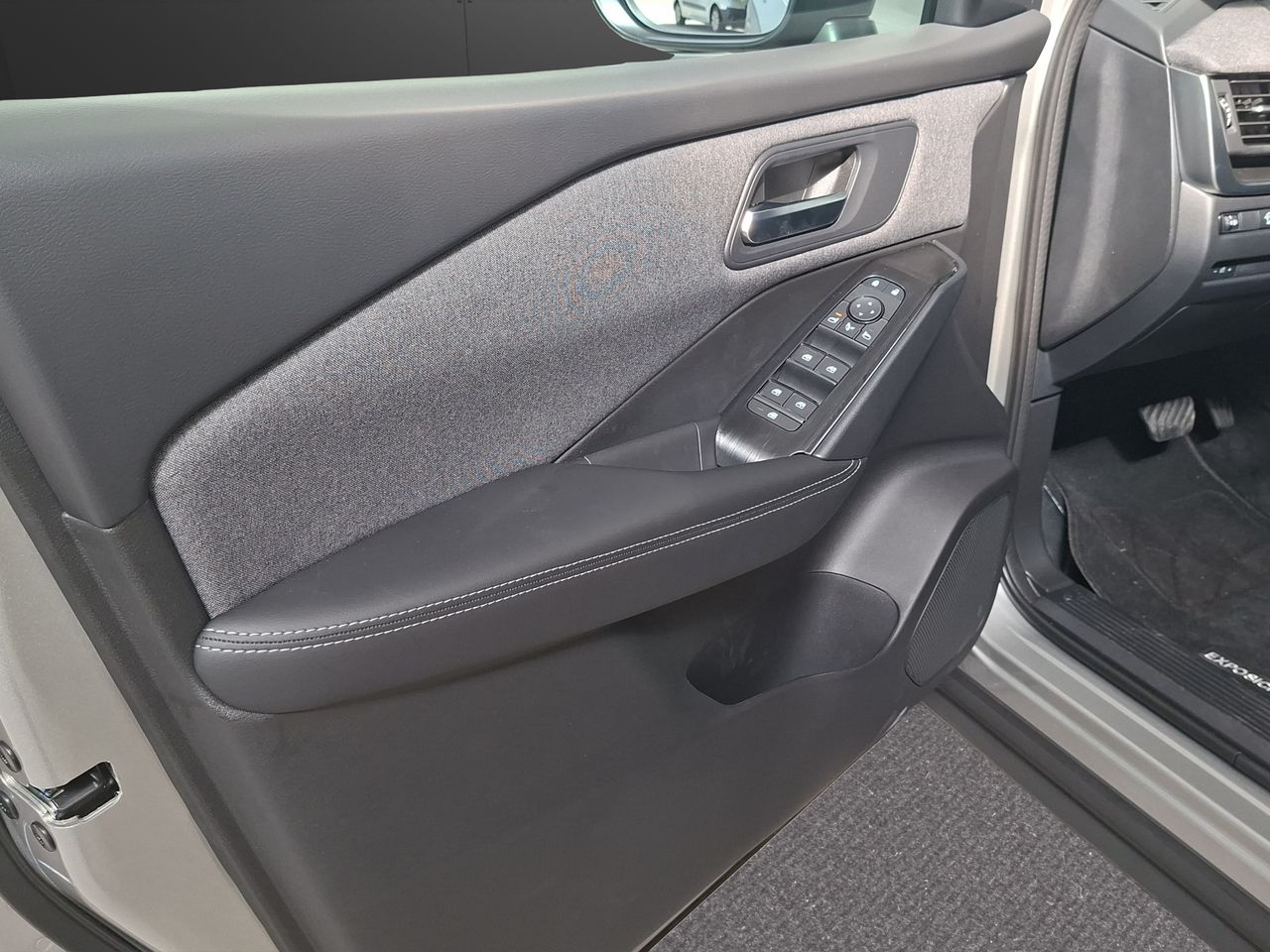 Nissan Qashqai DIG-T 116kW (158CV) mHEV CVT Acenta - Foto 20