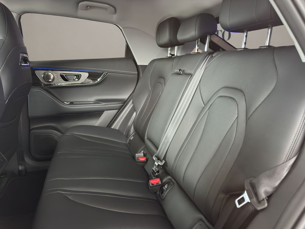 Omoda 5 MY25 - Premium 1.6 TGDI 108kW (145cv) - Foto 14