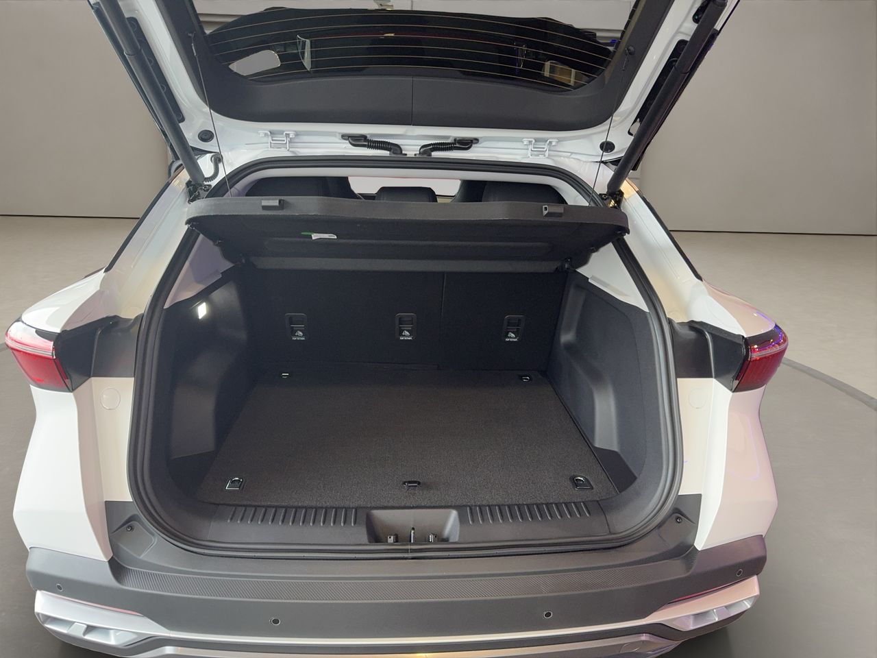 Omoda 5 MY25 - Premium 1.6 TGDI 108kW (145cv) - Foto 8