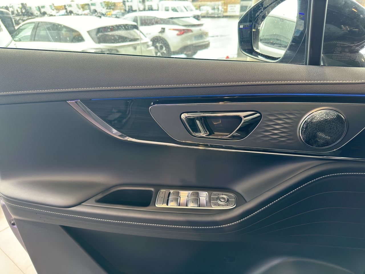 Omoda 5 MY25 - Premium 1.6 TGDI 108kW (145cv) - Foto 17