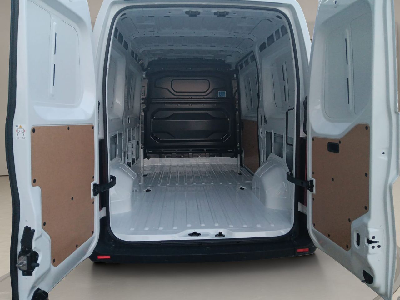 Nissan Interstar L2H2 ACENTA 130 CV - Foto 7