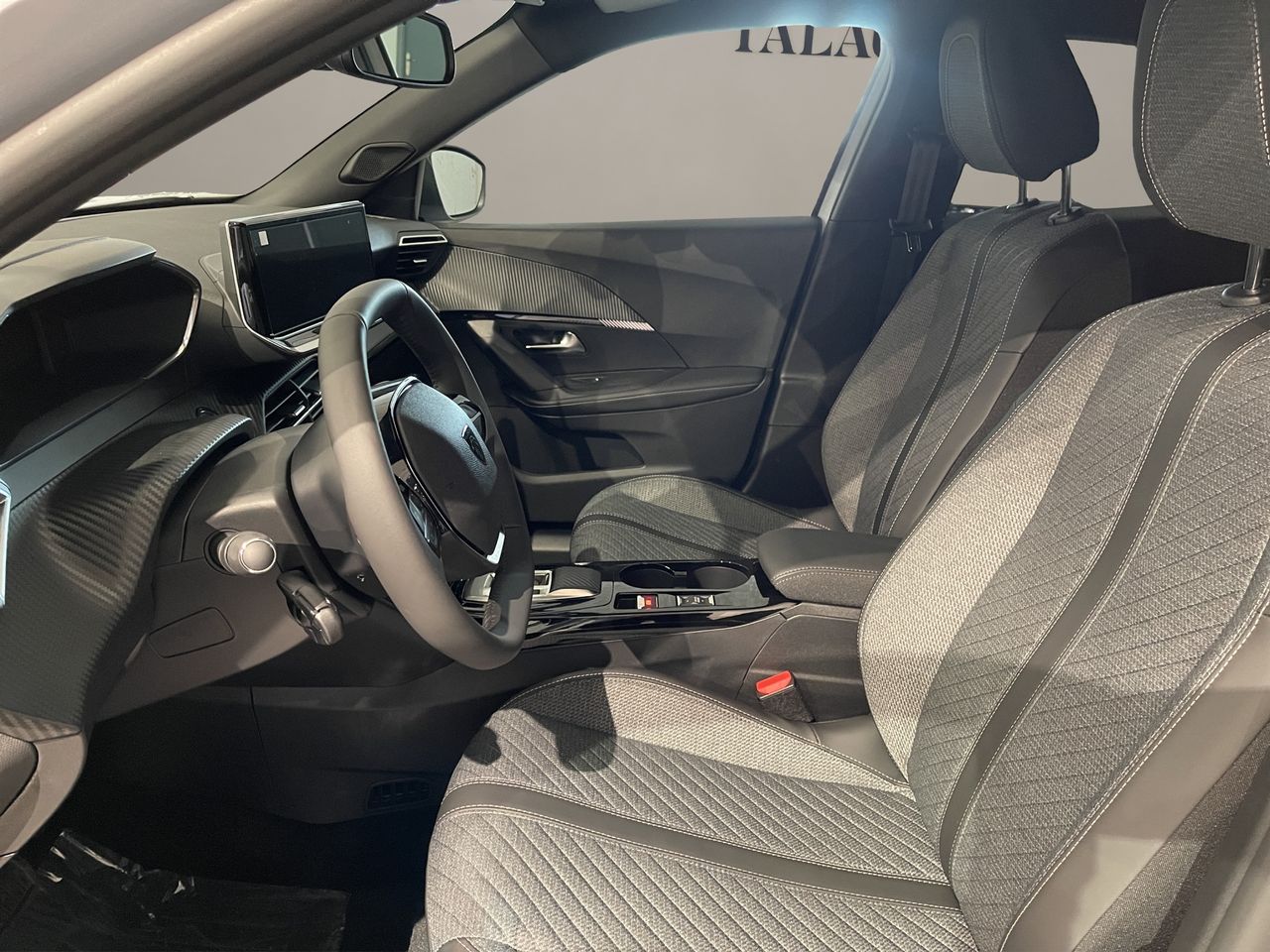 Peugeot 2008 N2008 Allure Hybrid 145 eDCS6 - Foto 13