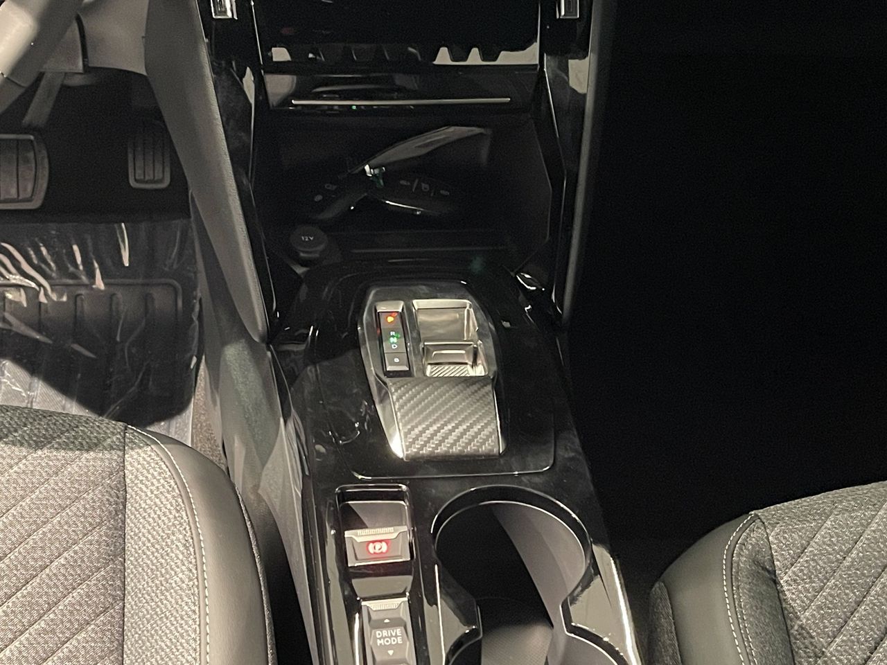 Peugeot 2008 N2008 Allure Hybrid 145 eDCS6 - Foto 15