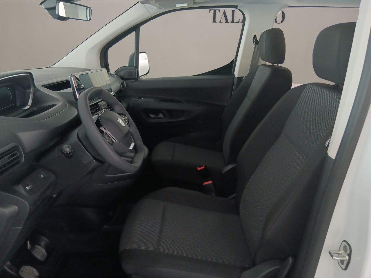 Peugeot Rifter Active Business Standard BlueHDi 100 S&S Manual 6 Vel. (N1)     - Foto 11