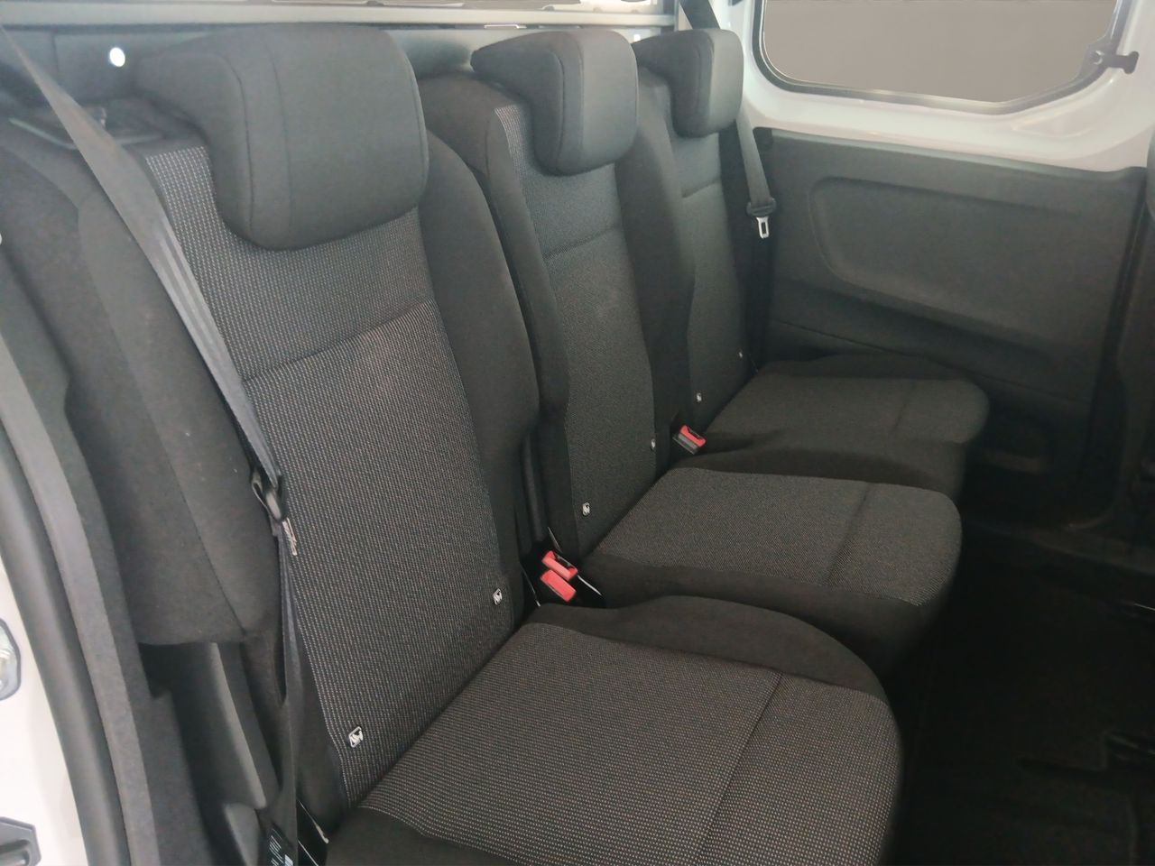 Peugeot Rifter Active Business Standard BlueHDi 100 S&S Manual 6 Vel. (N1)     - Foto 12
