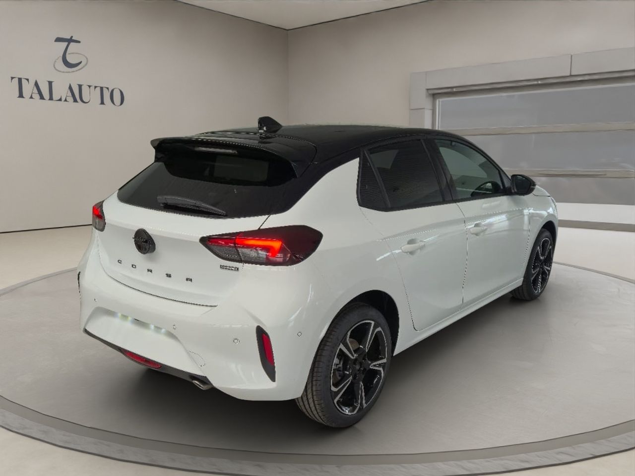 Opel Corsa 1.2T XHLHybrid 81kW GS eDCT - Foto 6