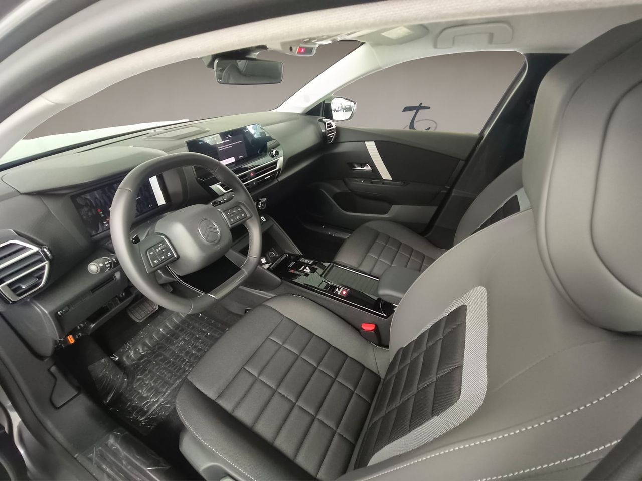 Citroën C4 Hybrid 145 ë-DCS6 Business Edition - Foto 12