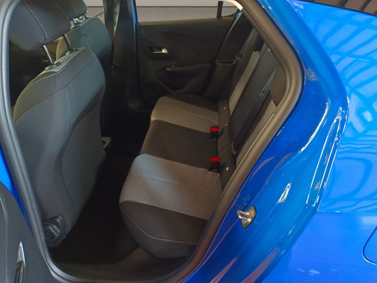 Opel Corsa 1.2T XHL Hybrid 81kW Edition eDCT - Foto 13