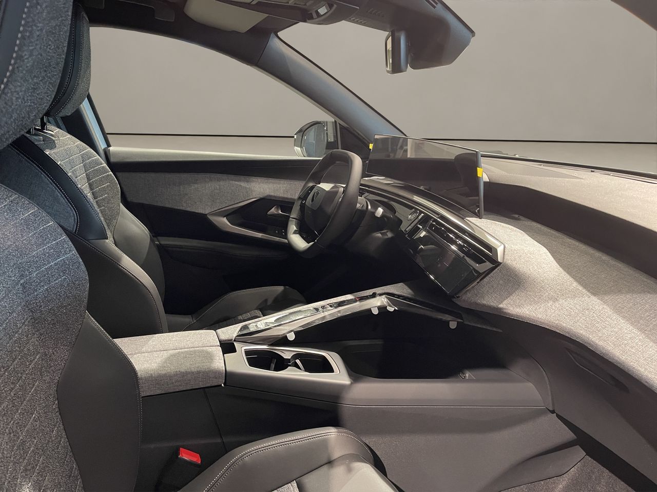 Peugeot 3008 Hybrid 1.2 107KW Allure eDCS6 - Foto 16