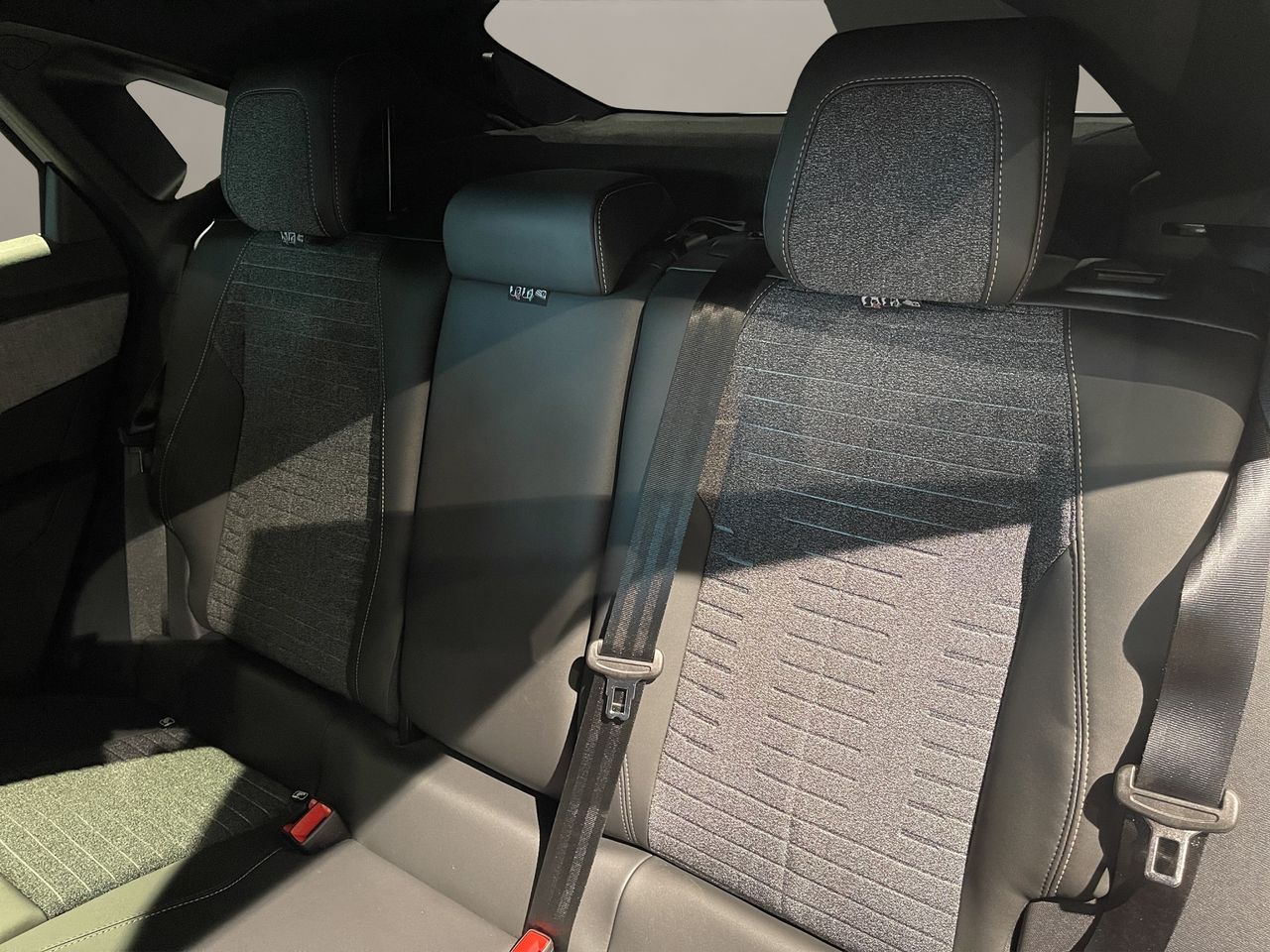 Peugeot 3008 Hybrid 1.2 107KW Allure eDCS6 - Foto 12