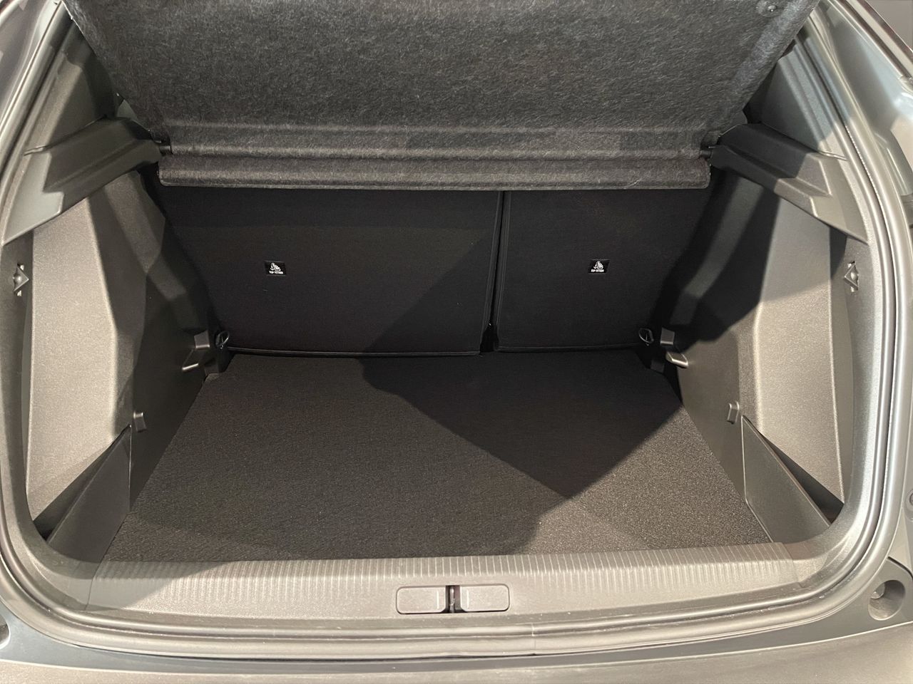 Peugeot 2008 N2008 Allure Hybrid 145 eDCS6 - Foto 8