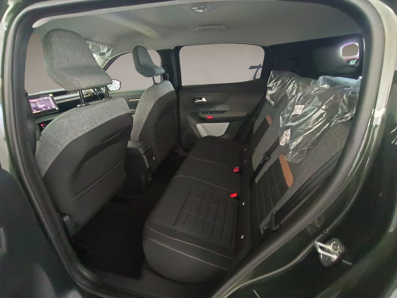 Citroën C3 Aircross Hybrid 145 ë-DCS6 PLUS - Foto 13