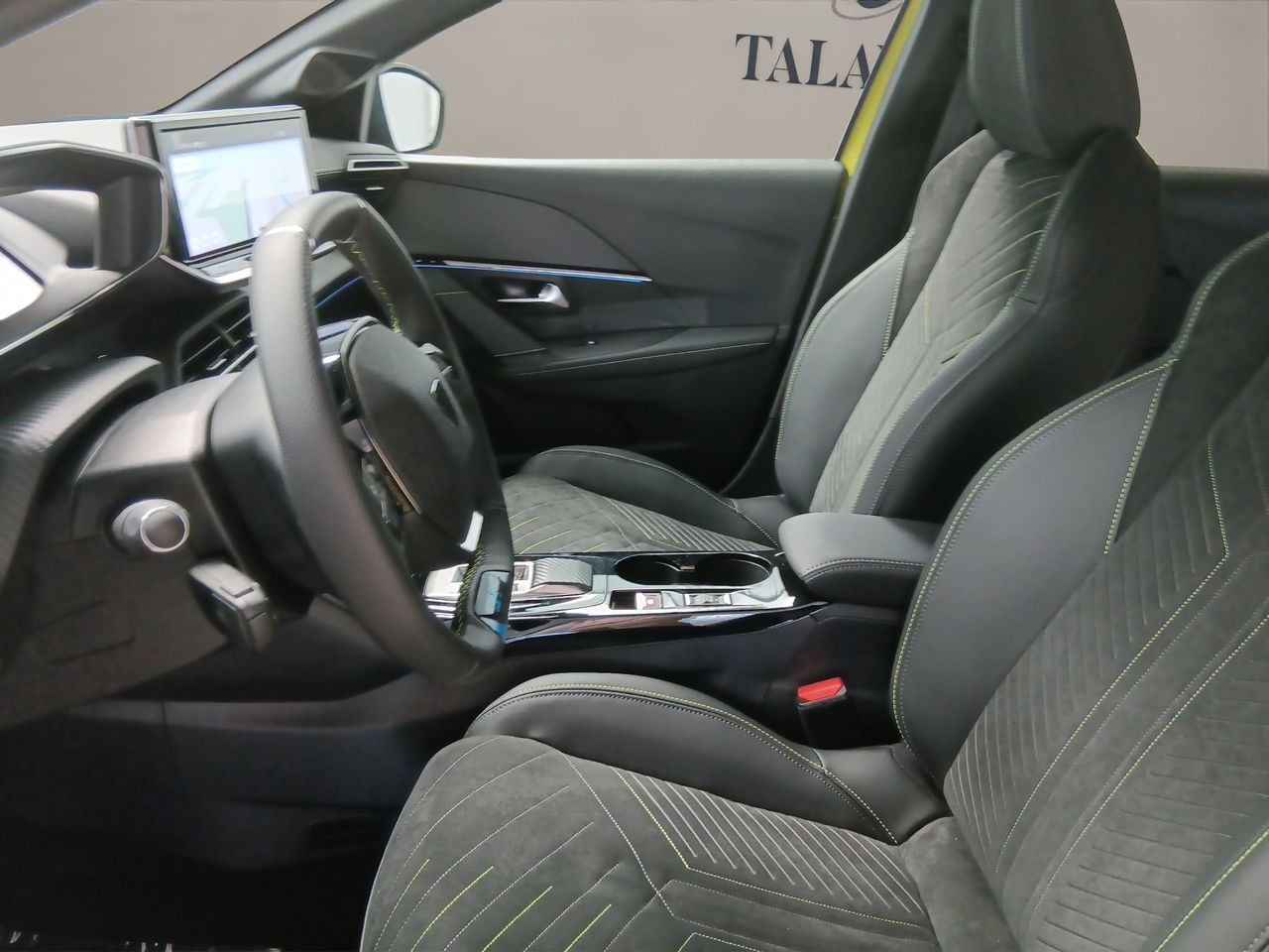 Peugeot e-208 GT Eléctrico 156 (115 Kw) - Foto 11