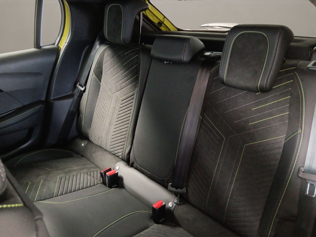 Peugeot e-208 GT Eléctrico 156 (115 Kw) - Foto 12