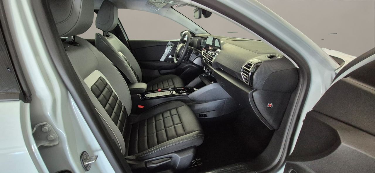 Citroën C4 Hybrid 145 ë-DCS6 Max - Foto 17