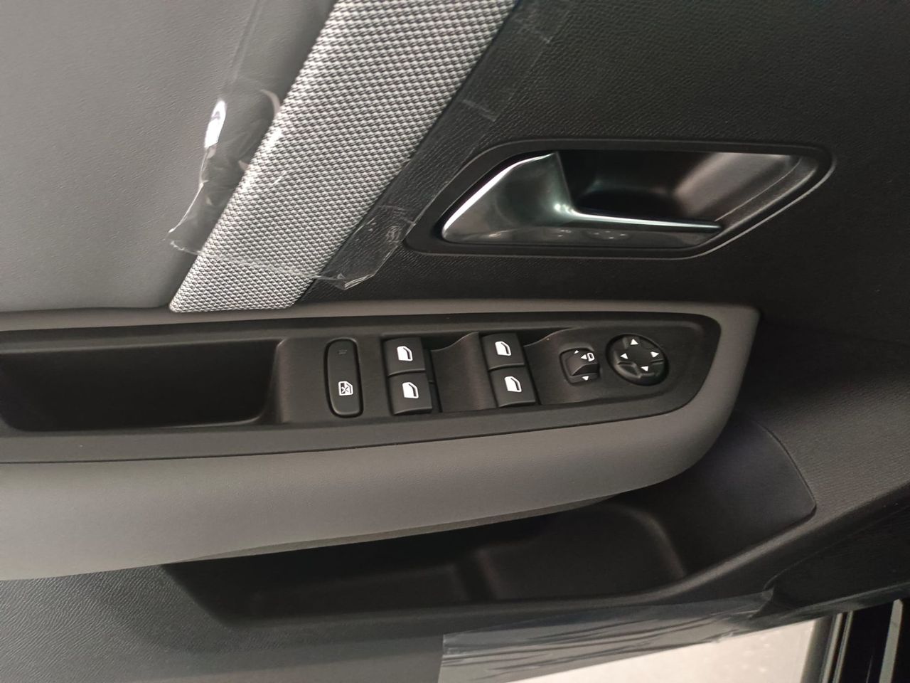 Citroën C4 Hybrid 145 ë-DCS6 Collection - Foto 17