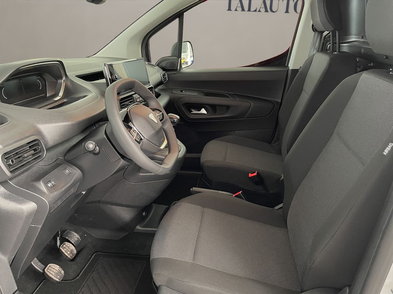 Peugeot Partner Partner Standard 600kg BlueHDi 100 S&S 6 Vel. MAN  - Foto 11