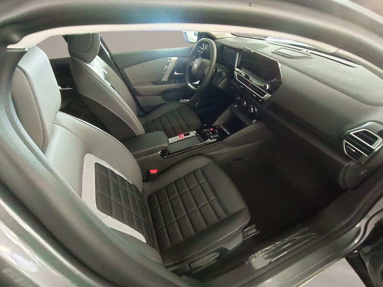 Citroën C4 Hybrid 145 ë-DCS6 Collection - Foto 15