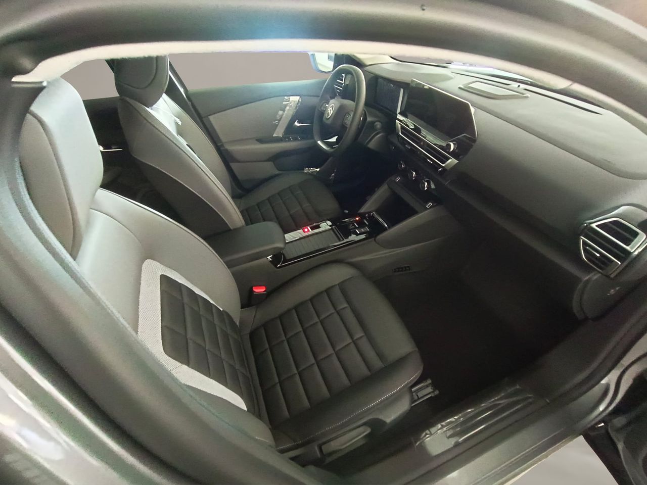 Citroën C4 Hybrid 145 ë-DCS6 Collection - Foto 15