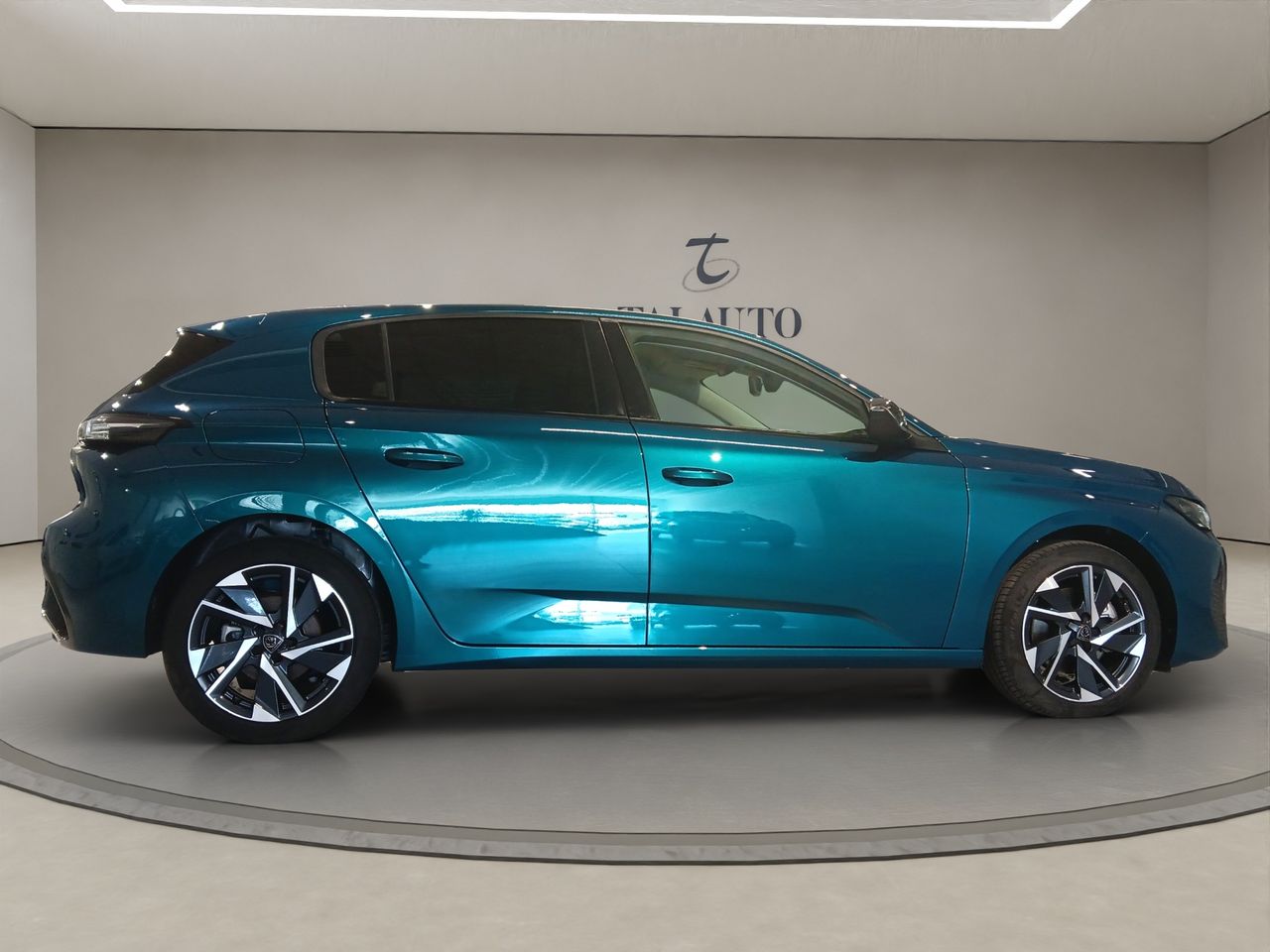 Peugeot 308 5P GT Hybrid MHEV 136 e-DCS6 - Foto 6