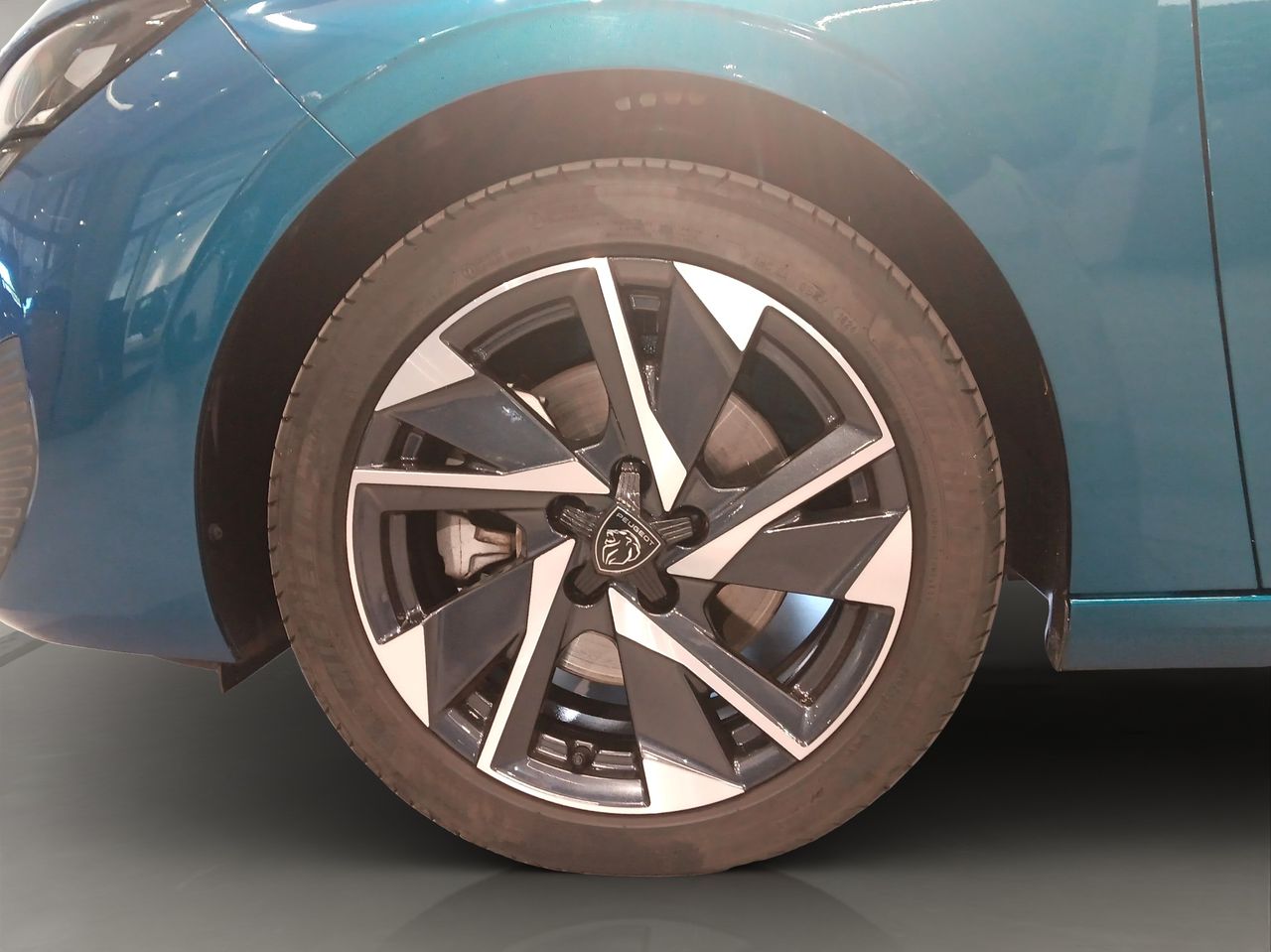 Peugeot 308 5P Allure BlueHDi 130 S&S EAT8 - Foto 13