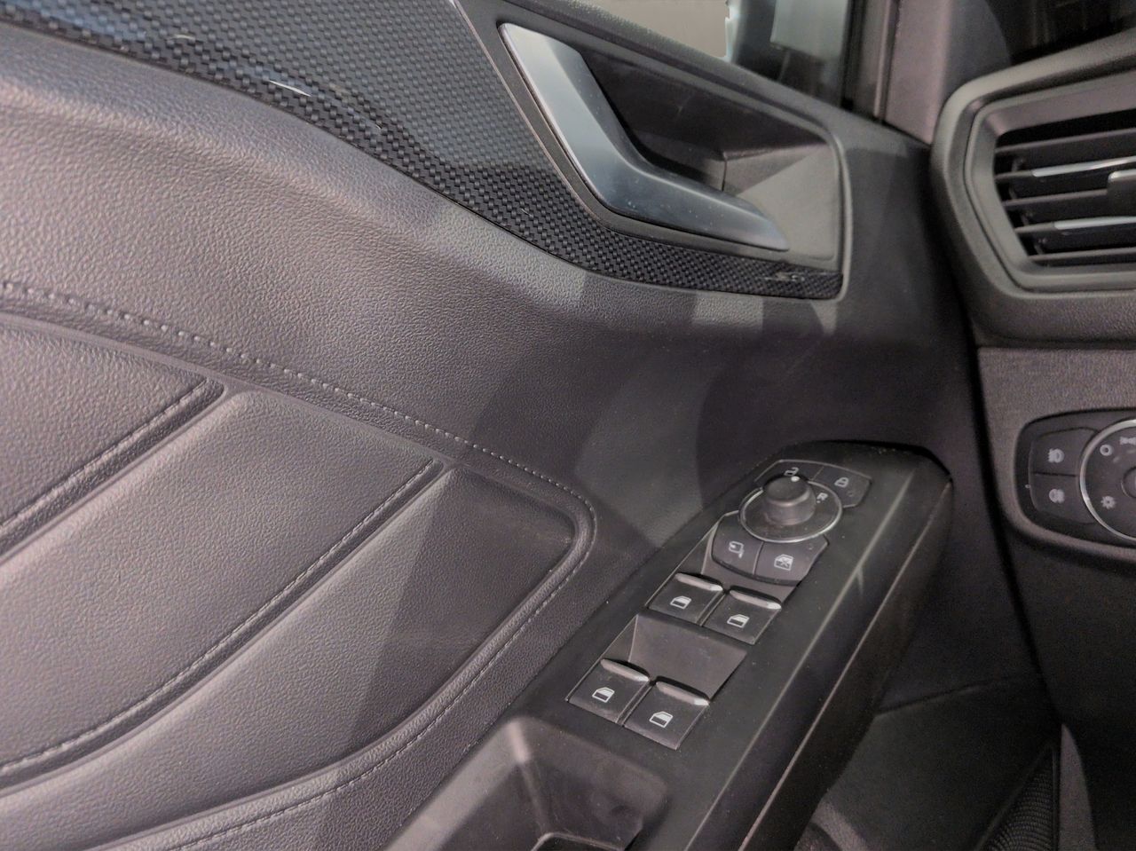 Ford Focus 1.0 Ecoboost MHEV 114kW ST-Line - Foto 19