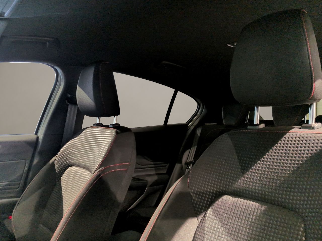 Ford Focus 1.0 Ecoboost MHEV 114kW ST-Line - Foto 15